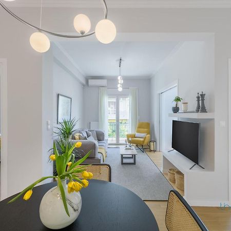 Sun-Splashed 2-Bdr Corner Apartment With Hillside Views! Athens Luaran gambar