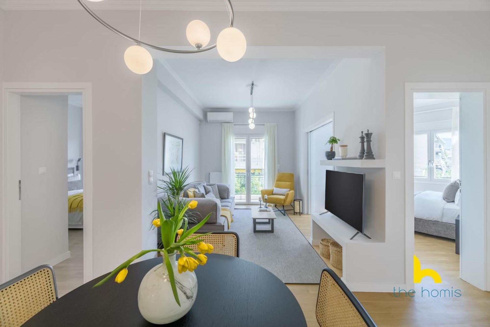 Sun-Splashed 2-Bdr Corner Apartment With Hillside Views! Athens Luaran gambar
